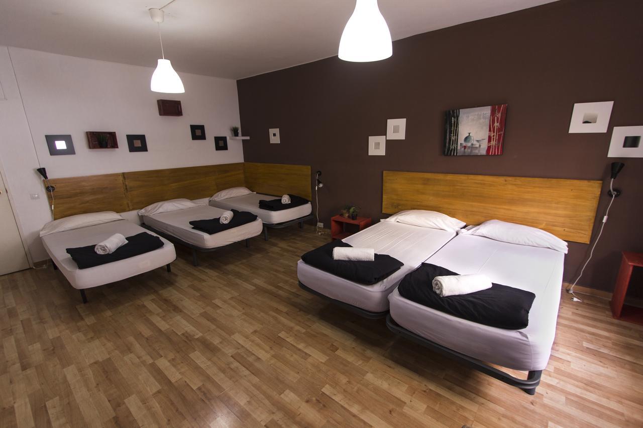 Auberge de jeunesse Break N Bed à Barcelone Extérieur photo