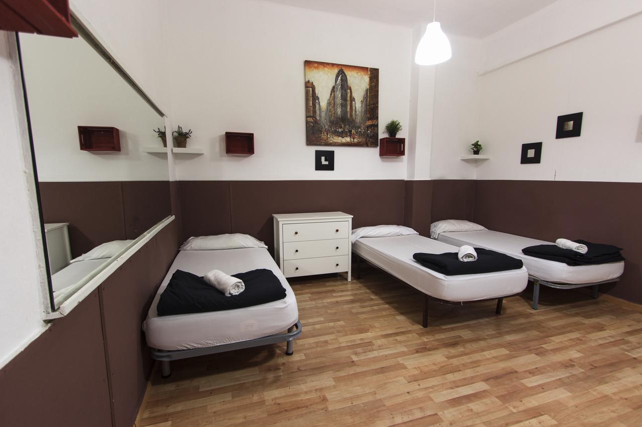 Auberge de jeunesse Break N Bed à Barcelone Extérieur photo