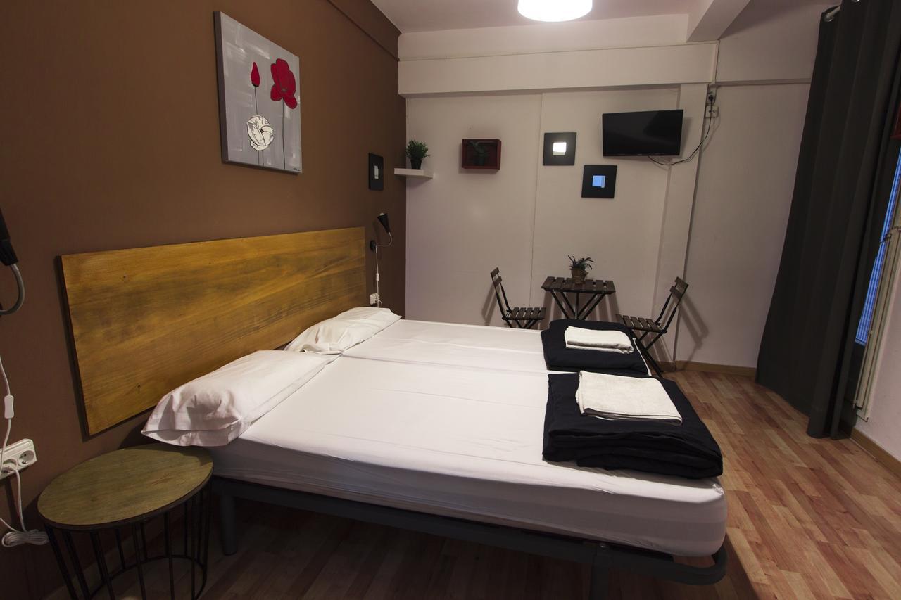 Auberge de jeunesse Break N Bed à Barcelone Extérieur photo